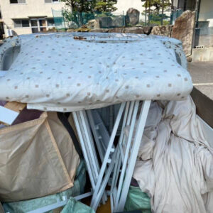 福岡市城南区で大量の寝具回収