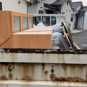 福岡県行橋市で食器棚解体して回収！！