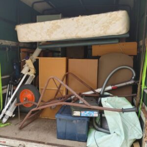 福岡市で家財整理の際に出た家具やマットなど不用品回収