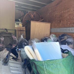北九州市の集合住宅で衣類や不用品を回収（￣︶￣）↗　