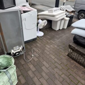飯塚市で冷蔵庫や家具などの不用品回収